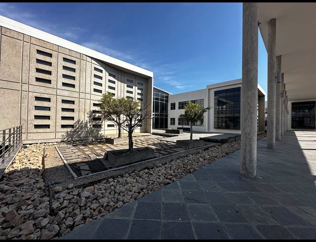 5,301M² OFFICE TO LET IN WOODMEAD